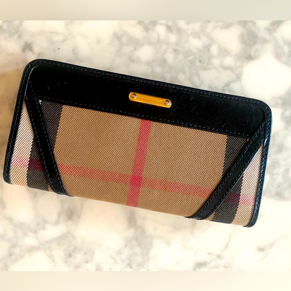 Burberry wallet
